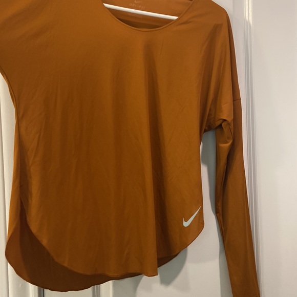 Nike Dry Fit Long Sleeve Top - Picture 3 of 10
